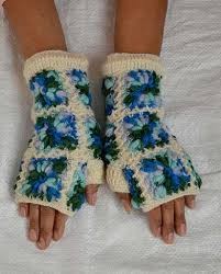 Inspiration. Crochet Fingerless Gloves.