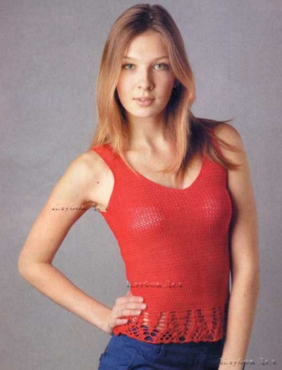 ​Crochet Red Top