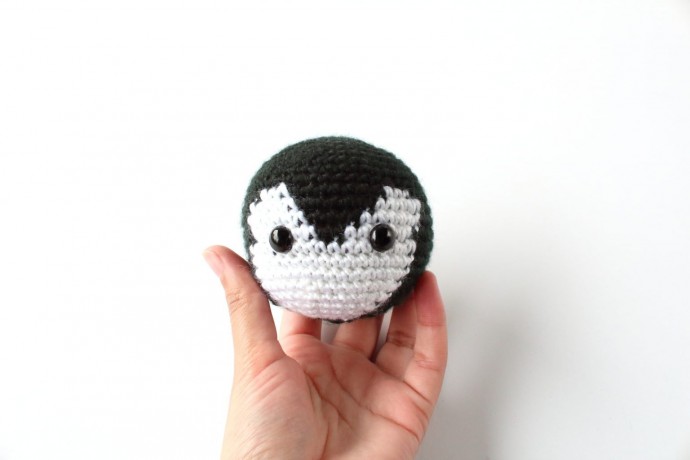 Helping our users. ​Crochet Amigurumi Penguin.