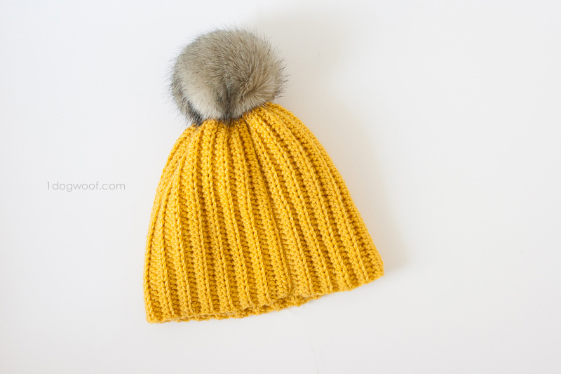 ​Lolly-Poms Easy Ribbed Crochet Beanie