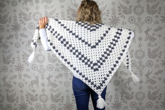 Two-Colored Crochet Shawl with Tassels
