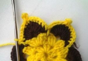 Create Your Own Vibrant Summer Plaid with Beautiful Butterfly Decoration Create Your Own Vibrant Summer Plaid with Beautiful Butterfly Decoration