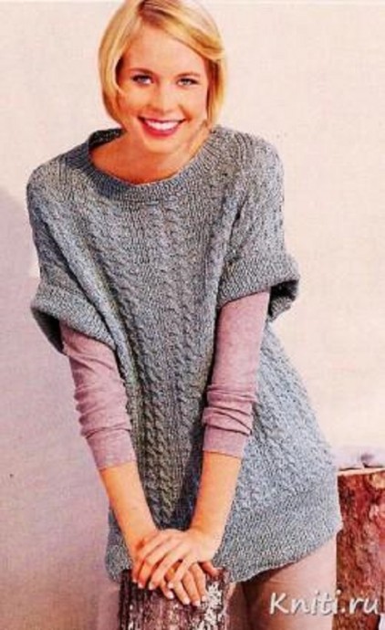 Knit Tunic with Short Sleeves Knit Tunic with Short Sleeves