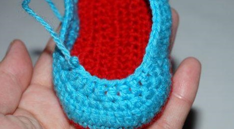 ​Crochet Booties For Baby Girl