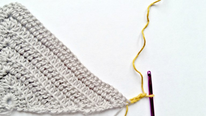 Complete Crochet Shawl Instructions with SCHEEPJES Whirlette Yarn - Perfect for Beginners and Experts