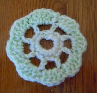 ​Crochet Round Flower Pattern