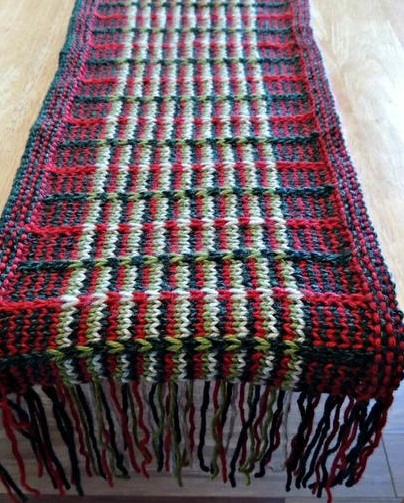 ​Slip Stitch Knit Table Runner