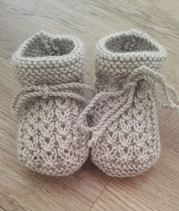 Inspiration. Knit Baby Booties.