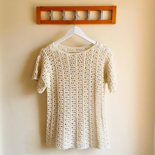 ​Light Crochet Pullover
