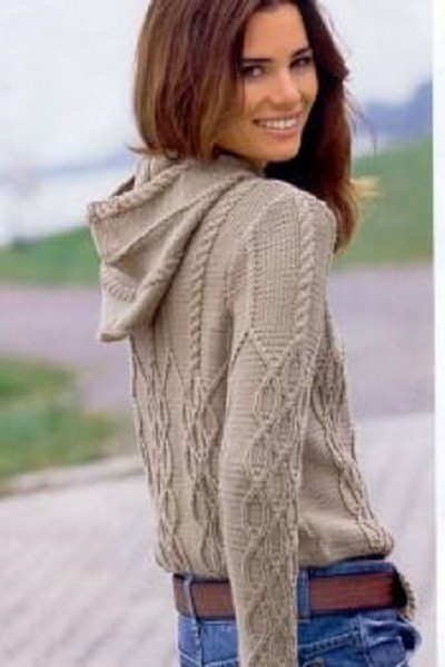 ​Stylish Knit Hoodie