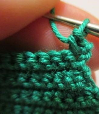 How to Decrease or Increase Stitches With Crochet Hook