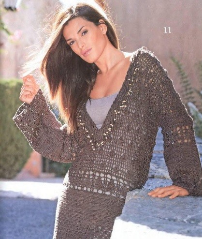 ​Brown Crochet Tunic with Wooden Beads