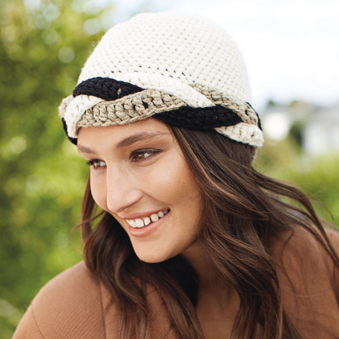 ​Crochet Hat with Cable