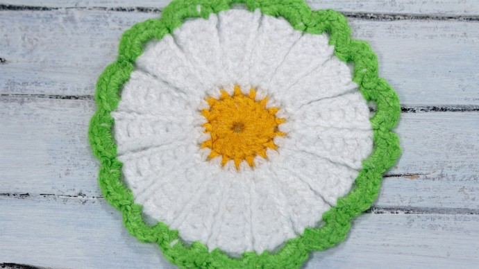 Helping our users. ​Crochet Chamomile Coasters.