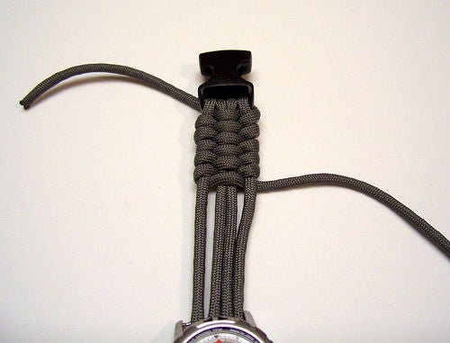 Step-by-Step Guide to Creating a Paracord Watchband for Ultimate Style Step-by-Step Guide to Creating a Paracord Watchband for Ultimate Style