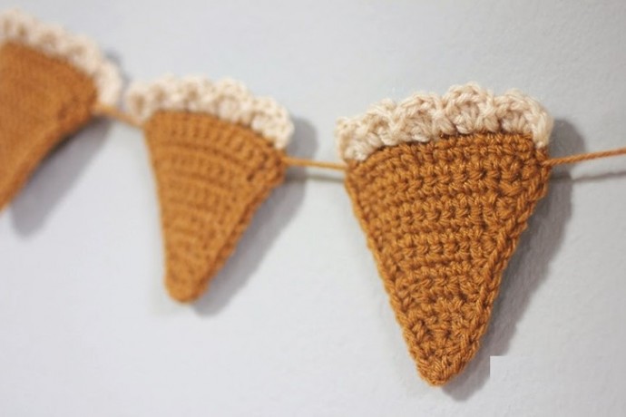 ​Pumpkin Pie Garland