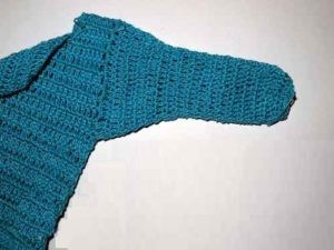Comprehensive Guide to Crochet a Stylish Hoodie for Dolls Comprehensive Guide to Crochet a Stylish Hoodie for Dolls