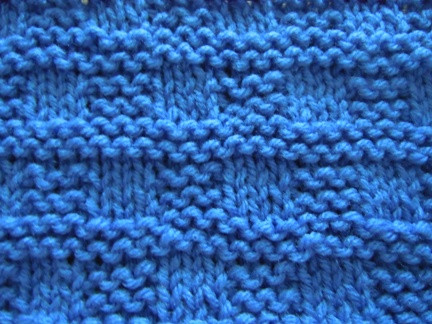 Comprehensive Knitting Guide: Mastering Stitch Patterns and Rows for Your Next Project Comprehensive Knitting Guide: Mastering Stitch Patterns and Rows for Your Next Project