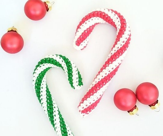 How to Create a Colorful Amigurumi Candy Cane with Paintbox Yarns Cotton DK How to Create a Colorful Amigurumi Candy Cane with Paintbox Yarns Cotton DK