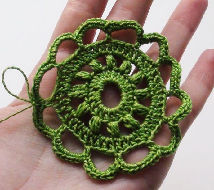Relief Round Crochet Motif Relief Round Crochet Motif