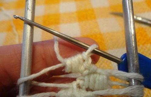 Bead Stitch On "U" Instrument Bead Stitch On "U" Instrument