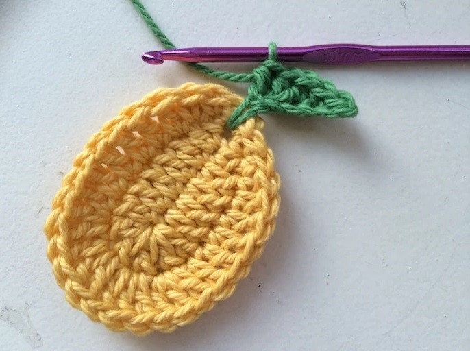 Create Beautiful Pineapple Crochet Drapery with Yellow and Green Yarn