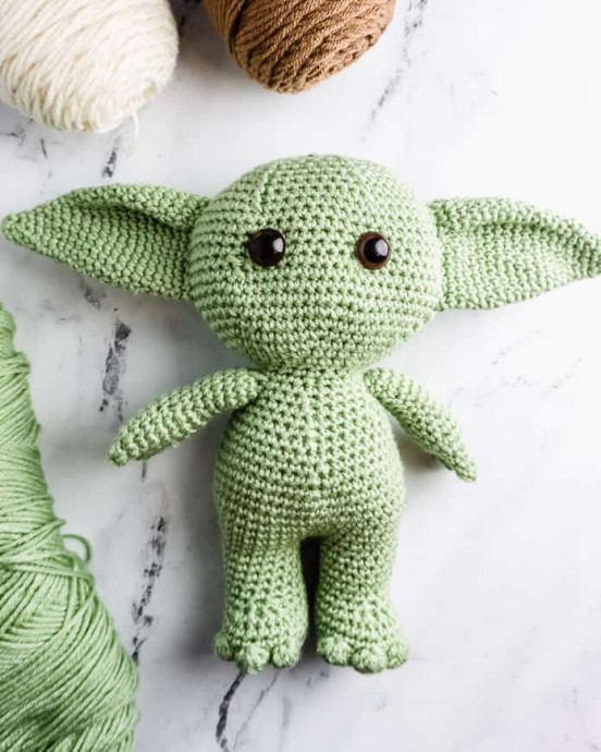 ​Amigurumi Yoda Doll