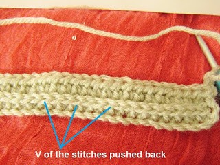 Helping our users. ​Crochet Braided Cowl.