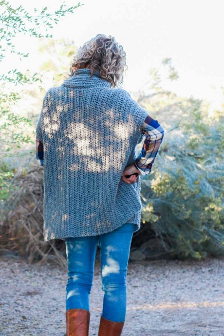 Helping our users. ​Crochet Poncho Vest.