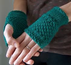 Inspiration. Knit Fingerless Gloves.