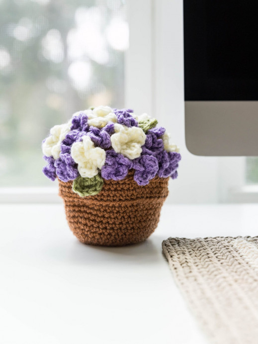 ​Crochet Flowers in Pot