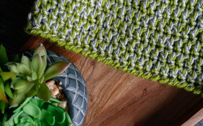 Helping our users. Very Simple Crochet Hat for Beginners. Helping our users. Very Simple Crochet Hat for Beginners.