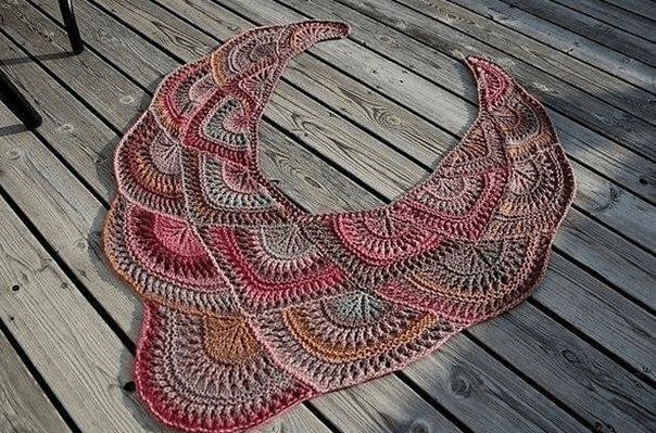 Helping our users. ​Wavers Knit Shawl.