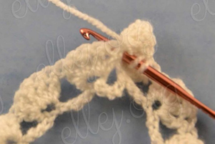 Two-Colored Crochet Pattern