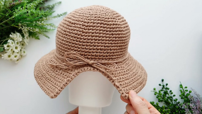 Inspiration. Crochet Sun Hats.