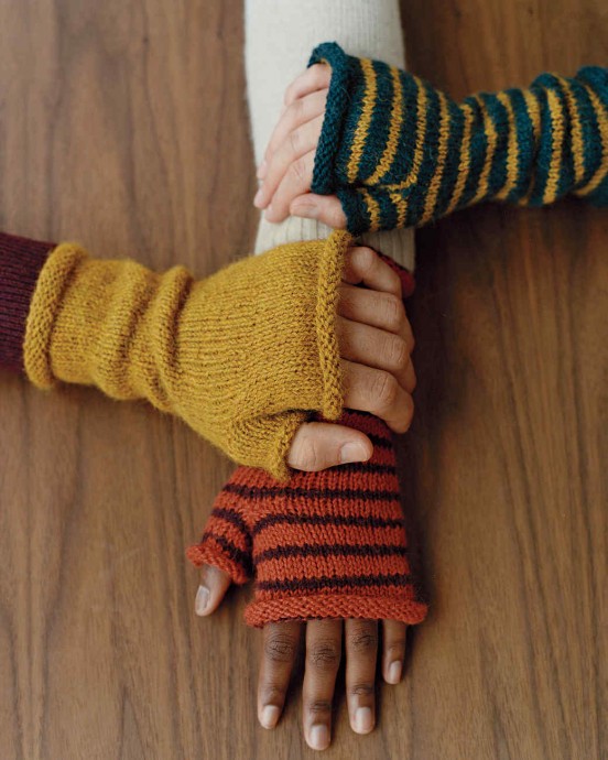 Inspiration. Knit Fingerless Gloves.