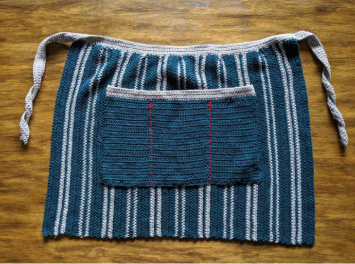 ​Crochet Apron with Pocket