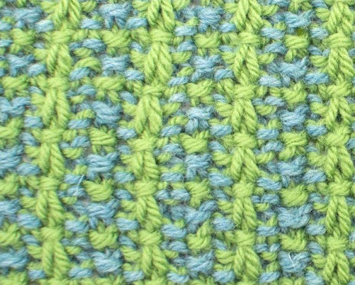 Step-by-Step Knitting Instructions for Colorful Patterns with Multiple Rows Step-by-Step Knitting Instructions for Colorful Patterns with Multiple Rows