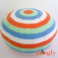 Inspiration. Crochet Poufs.