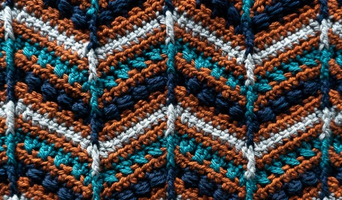 Helping our users. ​Chevron Crochet Blanket.