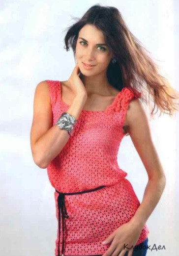 Complete Guide to Crochet a Stylish Pink Crystal Yarn Top