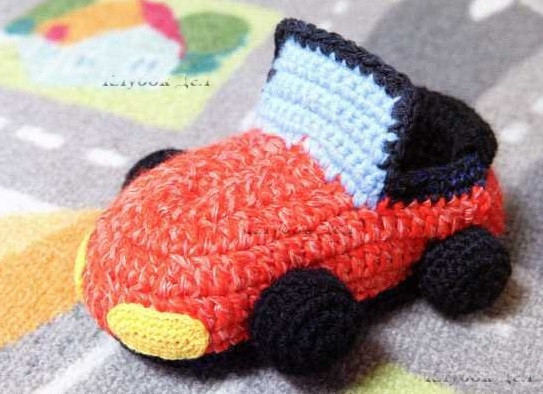 ​Crochet Orange Car