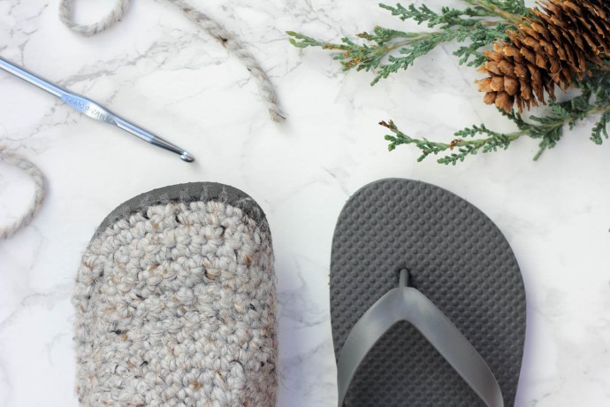 Helping our users. ​Cozy Crochets Uggs Slippers.