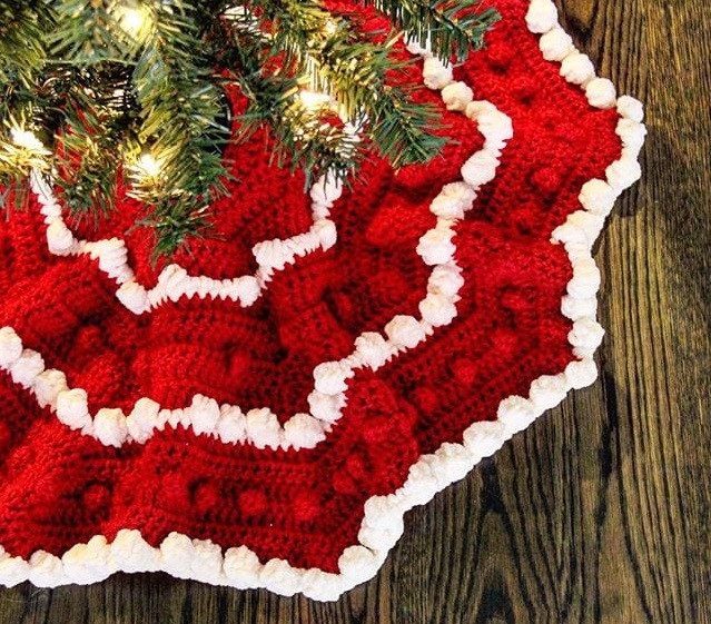 Crochet Christmas Tree Skirt with Bobbles Pattern
