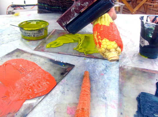 Creative Fabric Art Using Vegetable Stamps: A DIY Guide for Unique Designs Creative Fabric Art Using Vegetable Stamps: A DIY Guide for Unique Designs