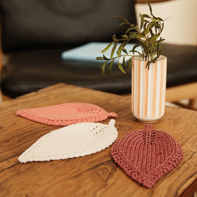 Essential Guide to Knitting Patterns: Create Your Next Project with Yarn and Needles Essential Guide to Knitting Patterns: Create Your Next Project with Yarn and Needles