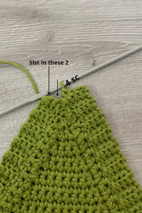 ​Basic Crochet Crop Top