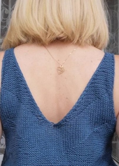 Step-by-Step Guide to Knitting a Stylish S-M Top with Sandnes Garn LINE Yarn Step-by-Step Guide to Knitting a Stylish S-M Top with Sandnes Garn LINE Yarn