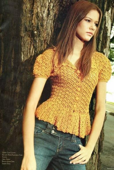 Crochet Caramel Pullover with Short Sleeves