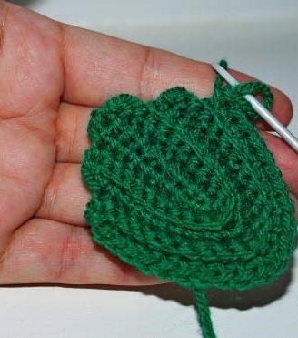 ​Crochet Strawberry Oven Cloth